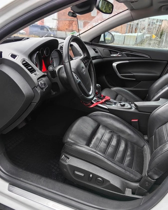 Opel Insignia cena 25500 przebieg: 256000, rok produkcji 2012 z Lębork małe 79